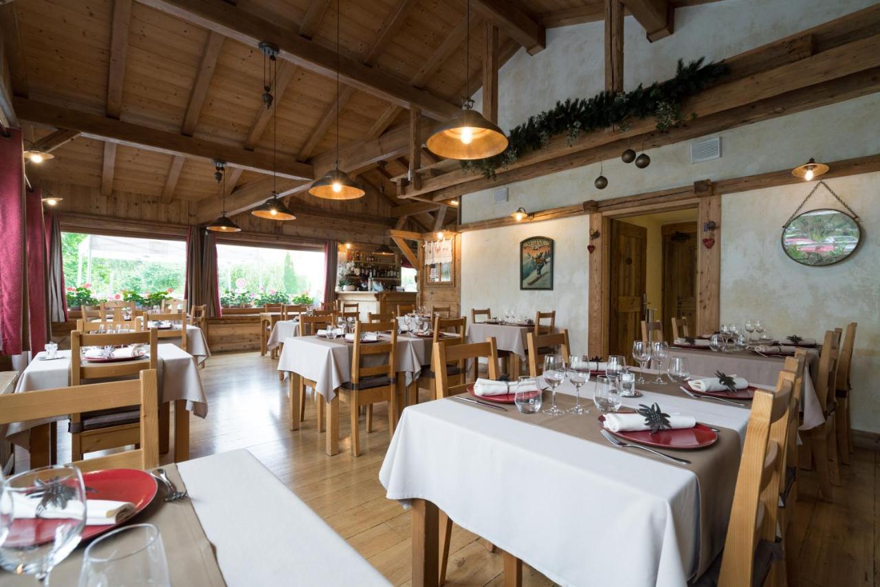 La Ferme Du Lac Thyez Exteriör bild